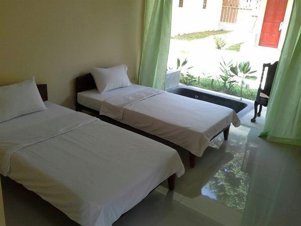 Villa De Mama Rawai Esterno foto