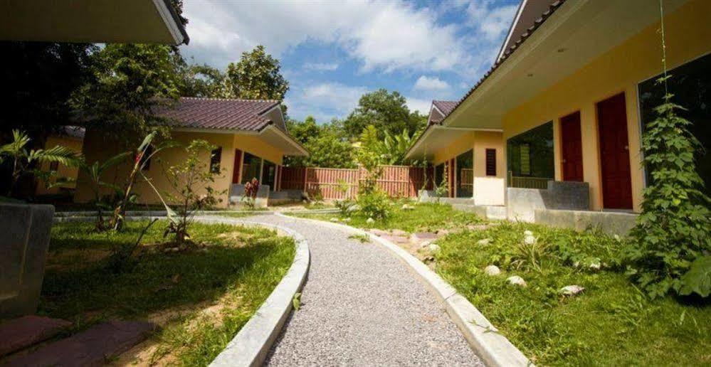 Villa De Mama Rawai Esterno foto